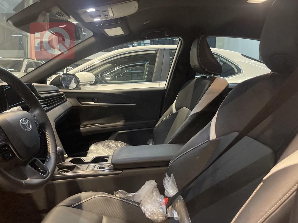 تۆیۆتا کامری